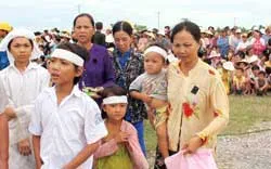 Hơn 1.000 người dự lễ truy điệu những người tử nạn ảnh 5