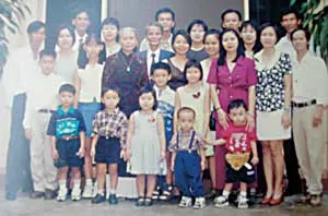 Một gia đình văn hóa ba thế hệ