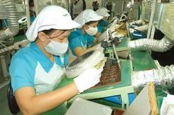 Tăng lực cạnh tranh nền kinh tế: tháo gỡ 3 “nút thắt”