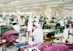 Đề án xây dựng cơ chế tham vấn về tiền công tại TPHCM: Tạo lập “ba ổn định”