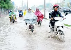Ngập lụt tại TPHCM - Có giải quyết được không?: Bài 1: Nội - ngoại thành 4 mùa ngập!