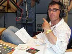 Lizarazu chuyển nghề ảnh 2