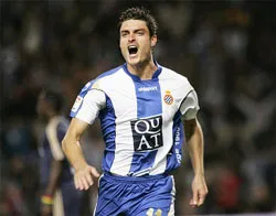 Riera vinh dự được Real quan tâm ảnh 1