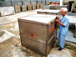 Kỹ sư… nước mắm