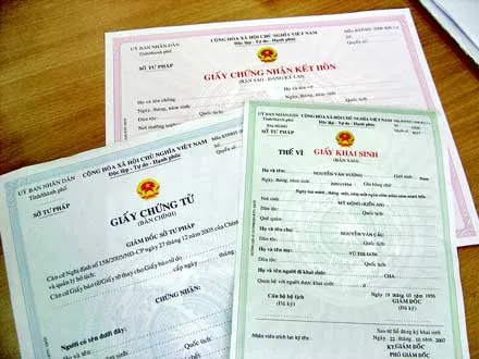 Biểu mẫu hộ tịch, khai sinh, khai tử, giấy chứng nhận kết hôn (cũ) đủ loại kích cỡ khác nhau, từ nay đều theo khổ giấy A4.