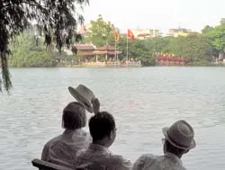 Quanh Hồ Gươm ảnh 2