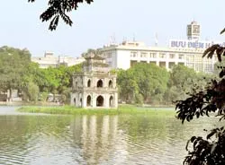 Quanh Hồ Gươm