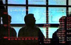 Cổ phiếu đồng loạt mất giá