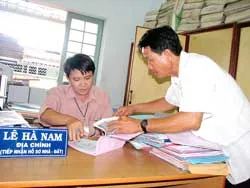 Xây dựng một nền hành chính phục vụ