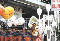 Bài 2: Đồ chơi độc hại: thả nổi!