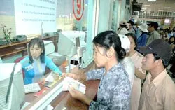 Bán vé tàu Tết  Mậu Tý 2008: Hành khách được trả tiền vé tại ngân hàng