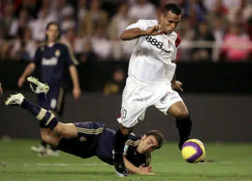 Ngày mùng 10 đáng sợ ảnh 2