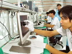 Bộ trưởng Bộ TT & TT Lê Doãn Hợp: Tăng tốc phát triển Công nghiệp phần mềm ảnh 2