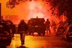 Bạo loạn ngoài đường phố Rome đêm Chủ nhật 11-11.