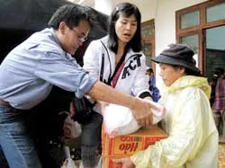 Khắc phục nhanh hậu quả, chủ động đối phó với cơn lũ mới