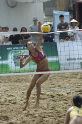 Đội tuyển bóng chuyền bãi biển...dậy sóng ! ảnh 1