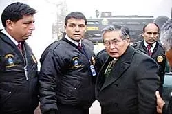 Đối mặt với bản án nhiều năm ảnh 2