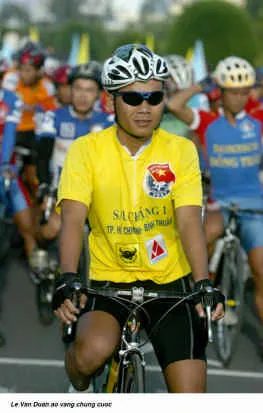 Lê Văn Duẩn đoạt áo Vàng chung cuộc ảnh 1