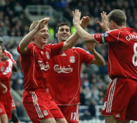 Giữa 2 miền sáng tối ảnh 1