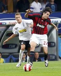 AC Milan  (9) - Juventus (2) : Đại chiến trên sân San Siro ảnh 1