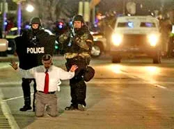 Kết thúc vụ bắt con tin tại văn phòng bà Clinton