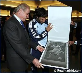 Raul  13 năm, một khát khao ảnh 2