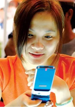 Thị trường viễn thông di động cuối năm: Chạy đua nâng cấp