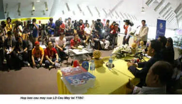 Đã bắt đầu sóng gió ảnh 2