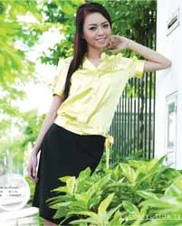 Thái Tuấn đưa ra thị trường bộ sưu tập thời trang Rosshi 2008