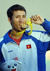 Xuất thần… chân chạy chiến thuật! ảnh 1