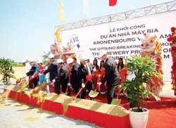 Nhà Việt Nam trao tặng 5 căn nhà tình thương ảnh 2