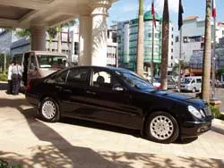 Đẩy mạnh mô hình cho thuê xe không lái ảnh 2