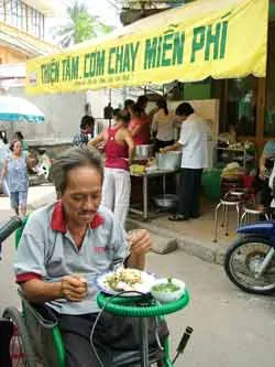 Bữa cơm tình người