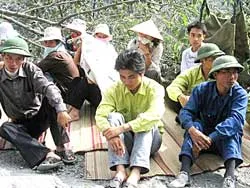 Vụ sập mỏ đá làm chết 18 công nhân tại công trường Thủy điện Bản Vẽ: Chồng chất nỗi đau