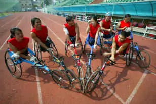 Mười năm mới có một ngày ảnh 2