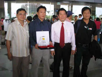 Mười năm mới có một ngày ảnh 1