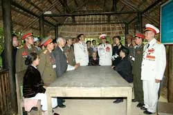 Nhiều hoạt động kỷ niệm Ngày thành lập Quân đội Nhân dân Việt Nam ảnh 2
