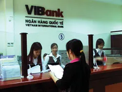 Thái Nguyên: VIBBank phát hành thẻ liên kết cho sinh viên