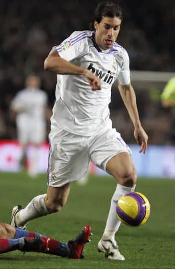 Đội hình tiêu biểu năm 2007 ảnh 2