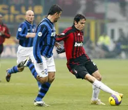 Kaka thắp sáng một năm đen tối ảnh 1