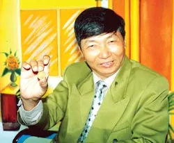 Đồng xu trị giá... 15 triệu USD? ảnh 2