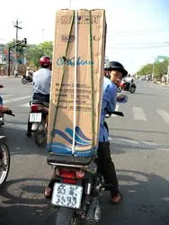 Cấm xe lôi, xe ba gác, Cần Thơ: “Loạn xạ” xe máy chở cồng kềnh