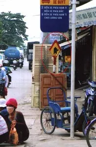 Phá biển báo giao thông, không ai xử lý