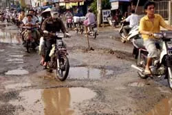 Đường nát từng ngày