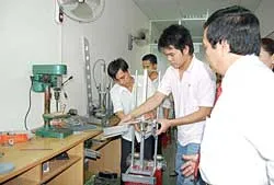 “Mài” sắc lại bốn ngành mũi nhọn