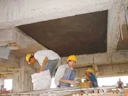 Bấp bênh đời thợ hồ