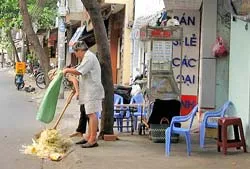 Ngổn ngang… thực hiện “Năm nếp sống văn minh đô thị” - Bài 1: Chuyện về rác! ảnh 2
