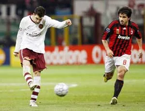 Champions League 2007/08 (rạng sáng 5-3): Arsenal nhấn chìm AC Milan ảnh 2