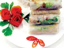 Bì bò, món ăn chơi dịp 8-3