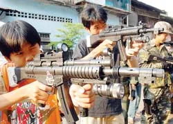 Phát hành 3 game online bắn súng: Bạo lực hay “thể thao điện tử”? ảnh 2